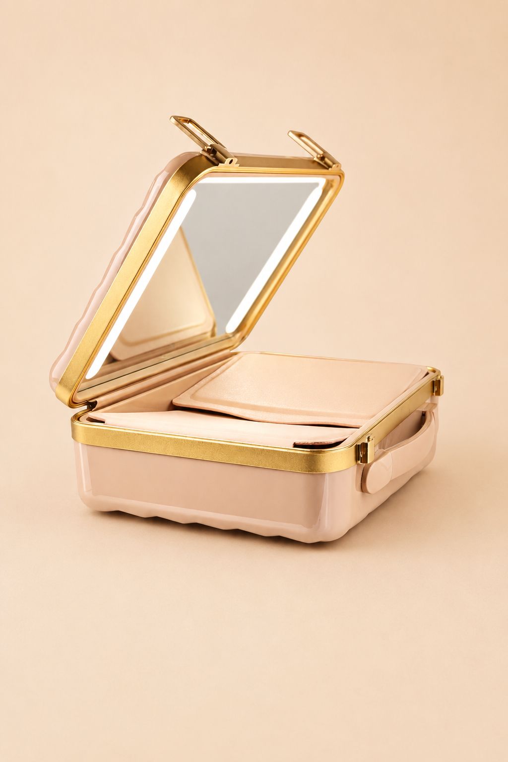 LUVIOR Travel Case — LED Mirror Edition