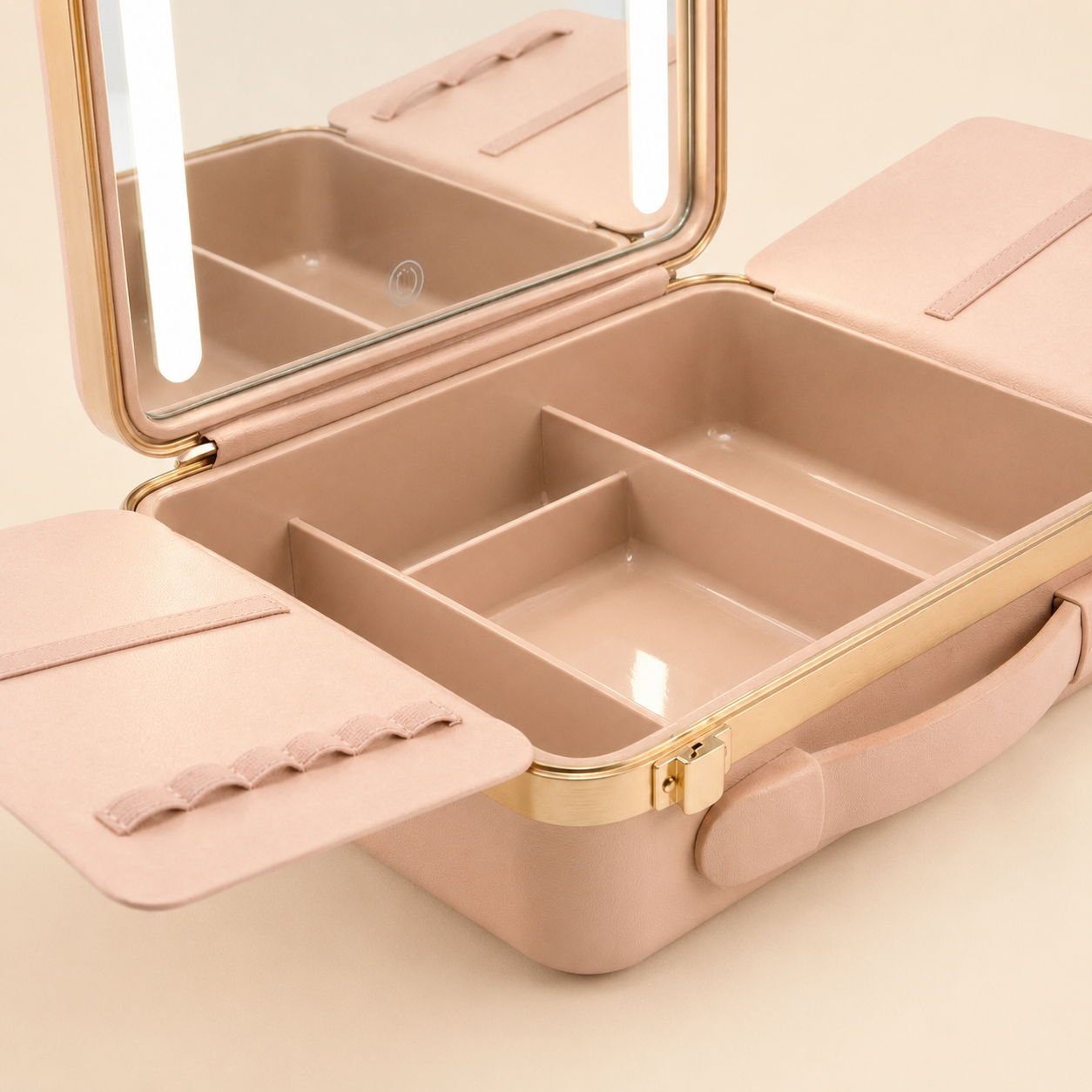 LUVIOR Travel Case — LED Mirror Edition